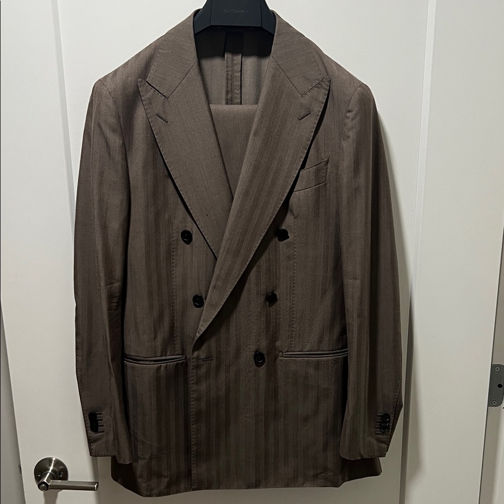 Men's Double-Breasted Brown Suit